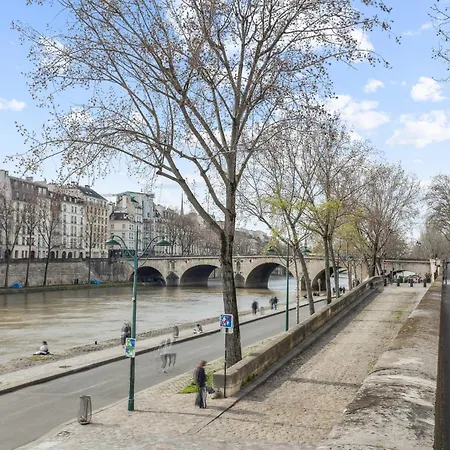 Quai Des Celestins 1bdr By B'your شقة باريس