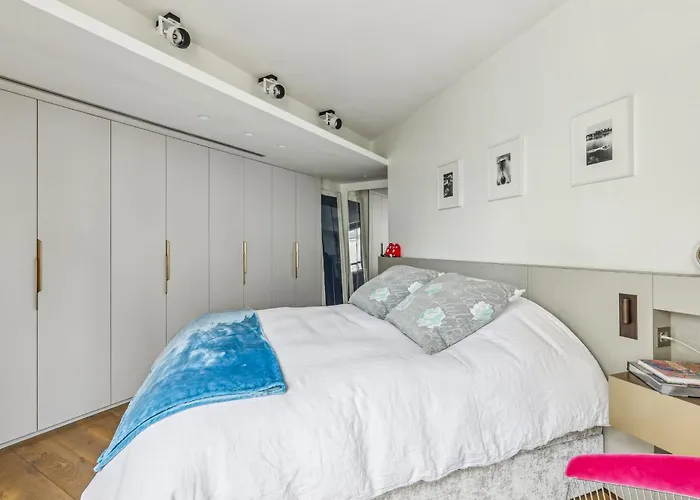 Quai Des Celestins 1bdr By B'your 아파트 파리